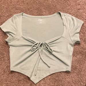 Pac Sun cropped tee